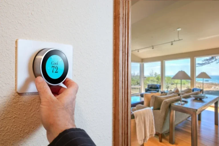 Smart Thermostat for HVAC Systems and Better Efficiency Smart Thermostat